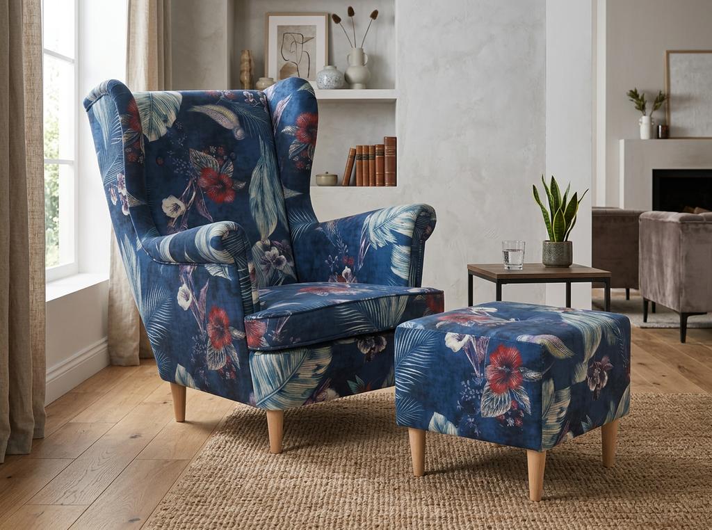 Skandinavischer Ohrensessel Print mit Muster und Fußhocker – Family Meble
