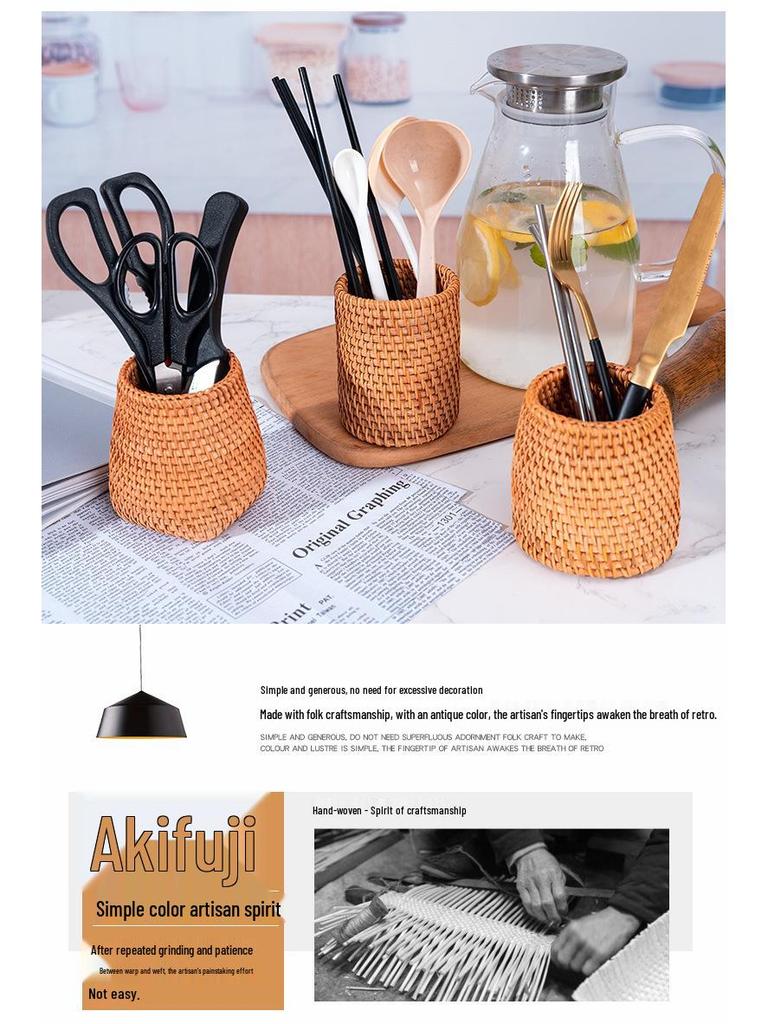 Вьетнамский ротанговый набор: чайница и подставка для ручек