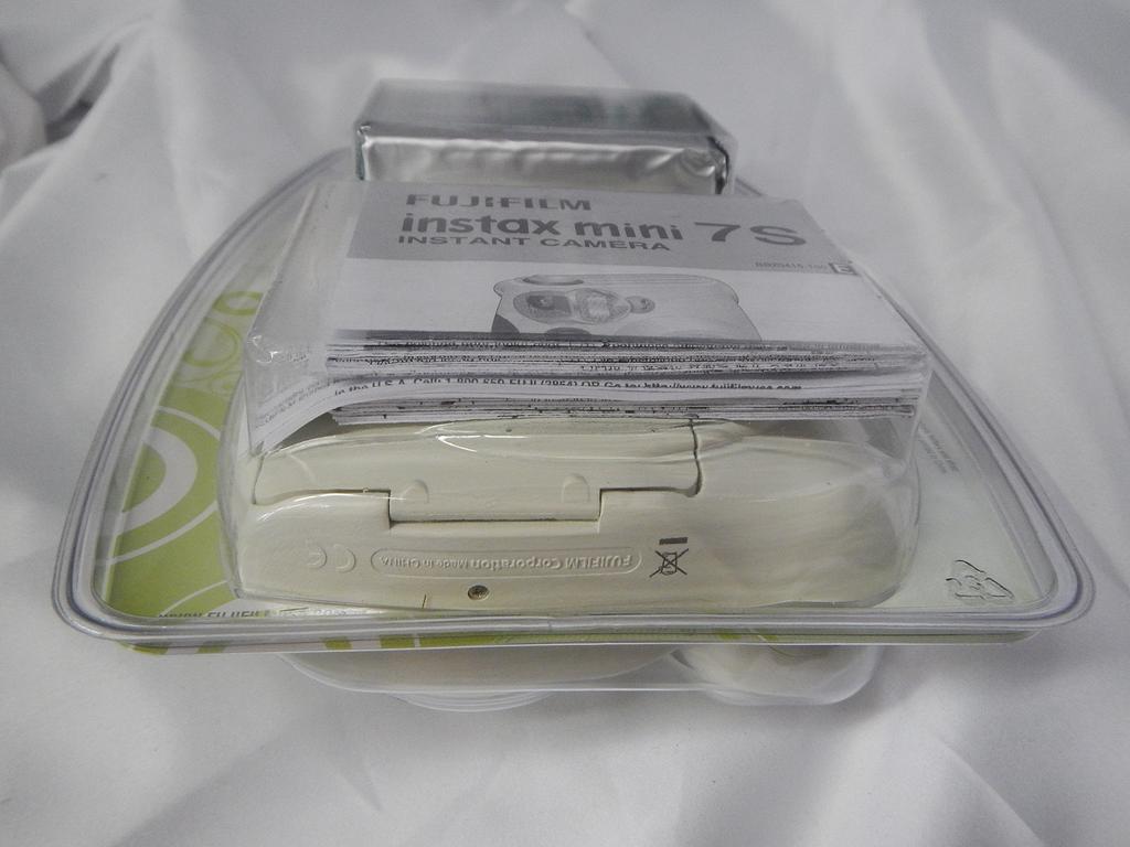 FUJIFILM instax mini7S Instax White INIS MINI 7S WT