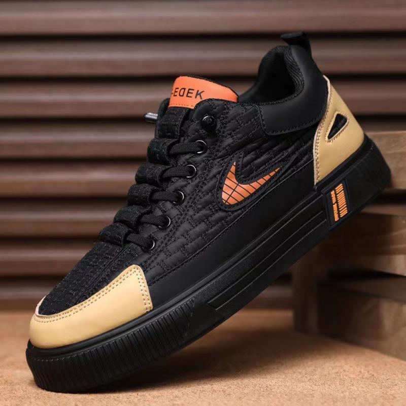 Men's Fashion Sports and Leisure Shoes 2024 Spring New Style College Style Comfortable Anti Slip Thick Soled Shoes