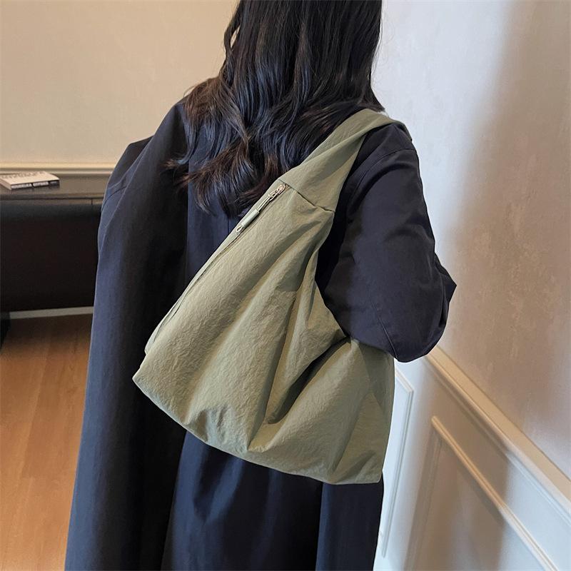 Literary Style Retro Casual Shoulder Bag 2025 Autumn New Lazy Style Tote Bag Shoulder Underarm Canvas Bag