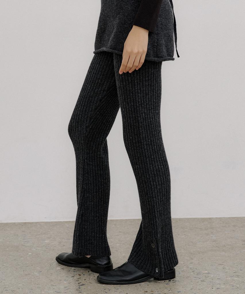 OCTETTE Wool Ribbed Flare Knit Pants_2Color