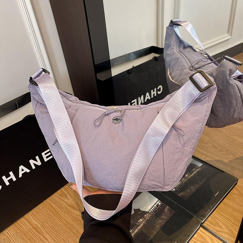 New Bags, Dumpling Bags, Croissant Bags, Fitness Yoga Bags, Canvas Shoulder Bodywash Bags, Women's Hand-held Armpit Wandering Bags