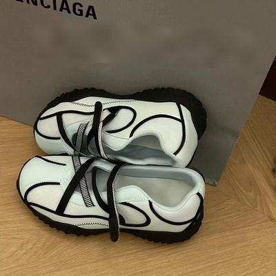 Женская обувь – Кроссовки