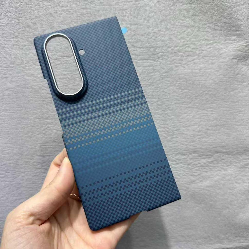 Samsung Z Fold7 Ультратонкий Магнитный Чехол из Углеродного Волокна, Защита Nano PC на Центральной Оси
