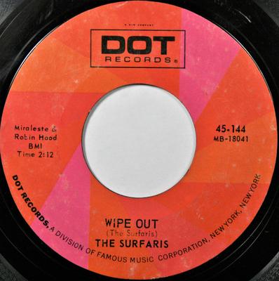7-дюймовая пластинка SURFARIS - Wipe Out 45144 Dot Records США Рок Б/У