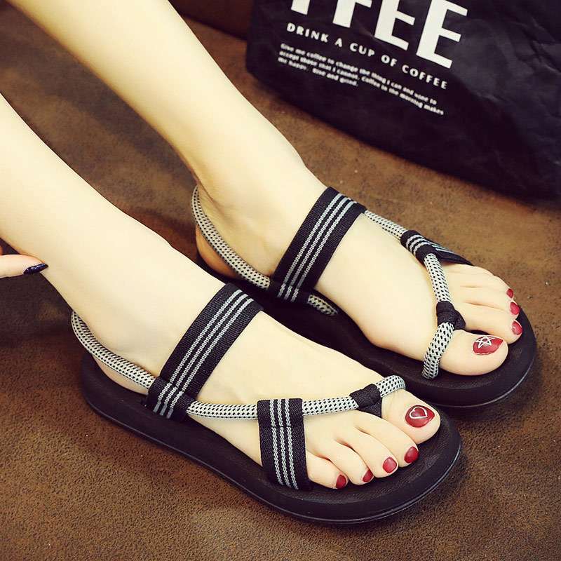 Модные новые летние сандалии мужские шлепанцы крутые тапочки для пары пляжная обувь нескользящая плоская подошва модные персонализированные сандалии