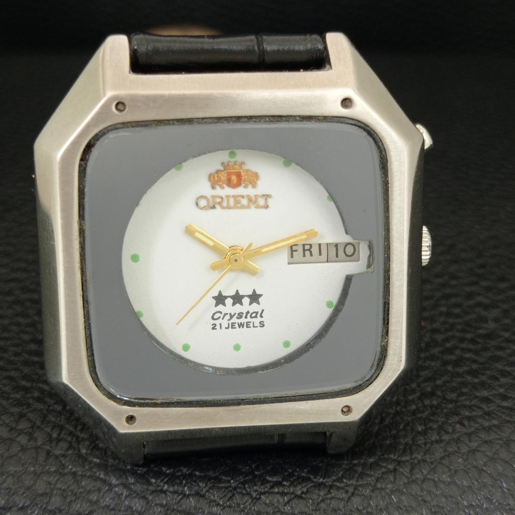 ЯПОНИЯ ВИНТАЖНЫЕ ORIENT CRYSTAL АВТОМАТИЧЕСКИЕ 46941 МУЖСКИЕ ЧАСЫ С БЕЛЫМ ЦИФЕРБЛАТОМ a704878-1