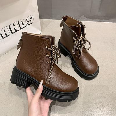 Ботинки на толстой подошве с юбкой, тонкие ботинки, короткие ботинки, женский премиальный стиль, маленькие ботинки мартинсы, женские новые модели весна-осень 2025