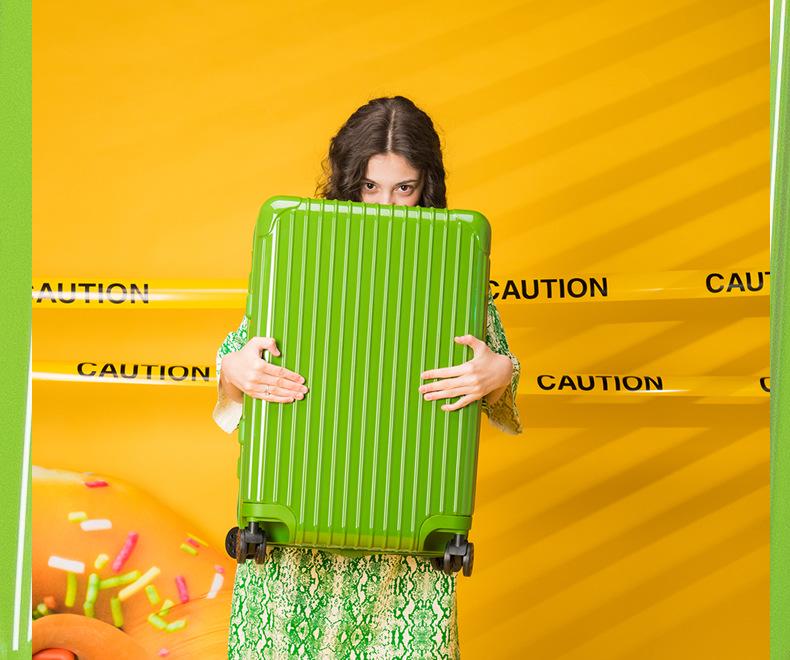 20-inch PC Carry-On and 28-inch Checked Suitcase for Students