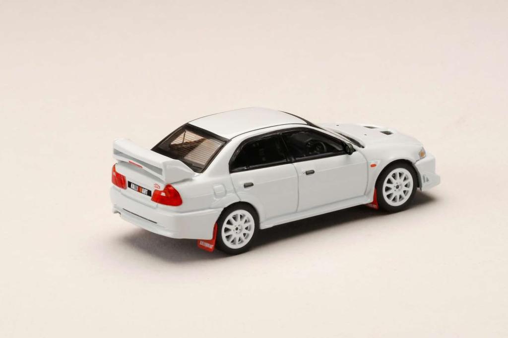 Mitsubishi Lancer RS Evolution 6 Monte Carlo Edition Scotia White 1/64