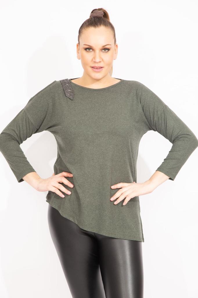 Женская блузка большого размера, зеленая блузка больших размеров на одно плечо с глубоким вырезом, украшенная камнями