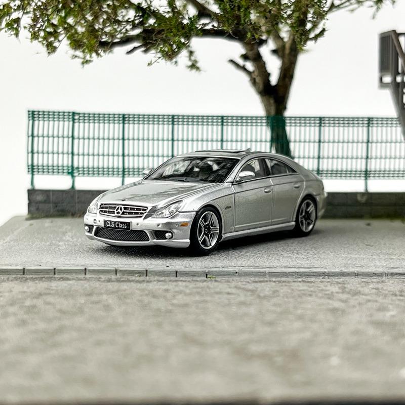 FH Diecast Масштаб 1/64 Mercedes Benz CLS 63 AMG 1 MK1 C219 Металлическая модель автомобиля Игрушки для мальчиков Подарок Коллекция и Декор