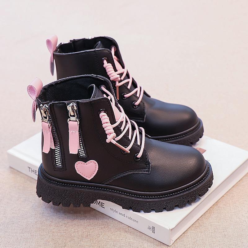 Girls' Martin Boots with Heart Design, New Spring and Autumn Style, Black Boots for Girls, Children's Short Boots for Older and Younger Girls