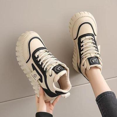 Высокие белые туфли на платформе для женщин, осенние, новые, стильные, спортивные, универсальные, повседневные, в форме печенья, туфли для увеличения роста