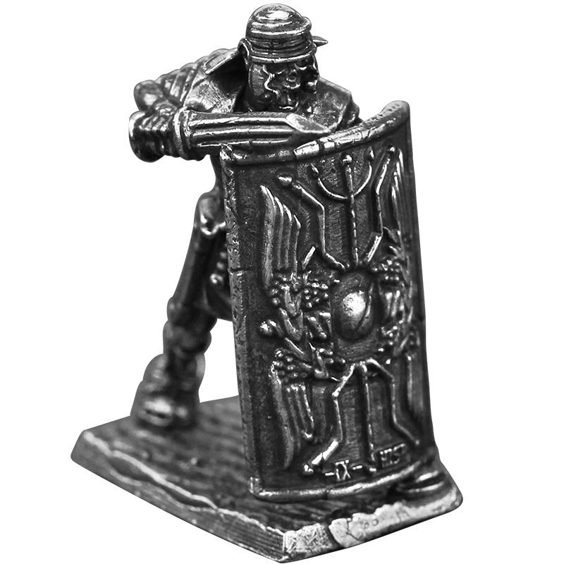 Metal Roman Ninth Legion Soldier Bronze Miniature Model Army Array Toy Car Mounted Table Ornament Gift for Boys Girls Collectors