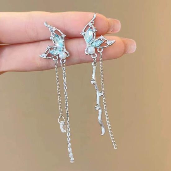 1 пара милых серег-капель в форме бабочек, женские асимметричные серьги-гвоздики с цепочкой и кисточками, серьги-гвоздики из искусственного жемчуга, инкрустированные стразами