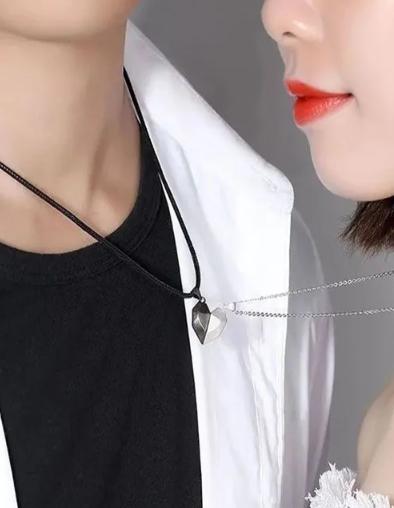 Модное парное ожерелье, персонализированный кулон в форме сердца, подходит как мужчинам, так и женщинам