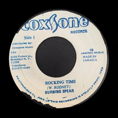 7-дюймовая пластинка BURNING SPEAR / LASCELLES PERKINS - Rocking Time / Tell It All Brother НЕТ Coxsone Records Ямайка Регги, Ска и Даб Б/У