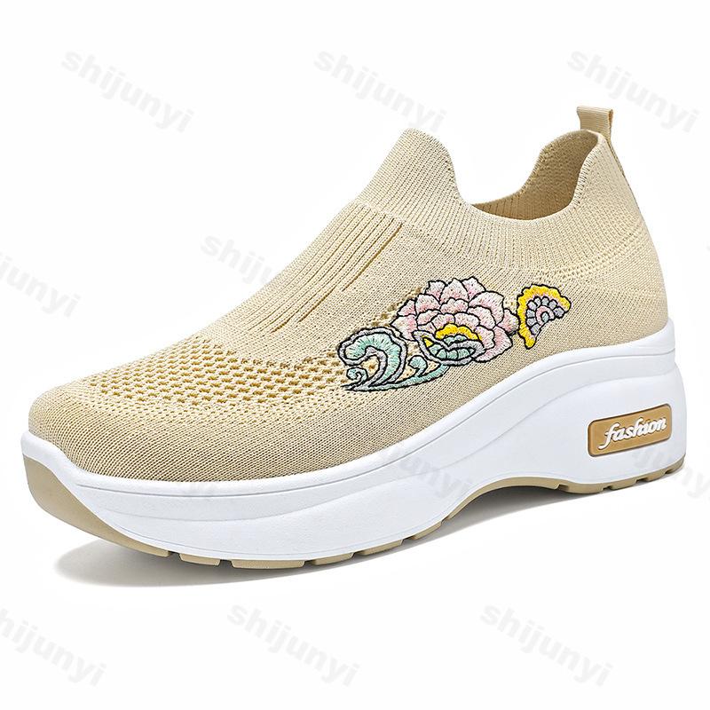 2025 New Platform Casual Shoes Women's Slip on Non Slip Height Increase Vulcanized Shoes Women's Fly Weave Breathable Shoes