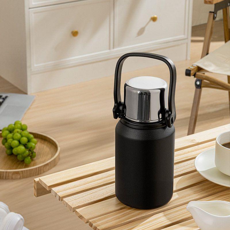 Thermos Cup, Travel Kettle, Tea Cup, Portable for Adults, Can Be Carried on the Body, Can Be Hung on the Body, and Can Be Used as a Water Bottle