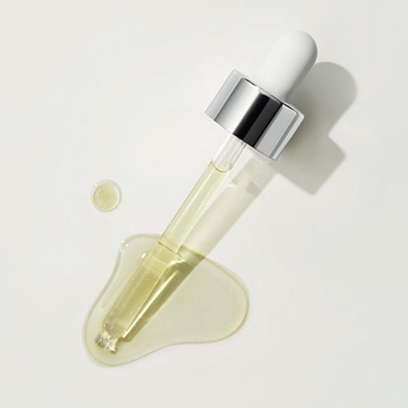 Iope Тонизирующая ампула с витамином С Gluta 23 г (3 варианта)