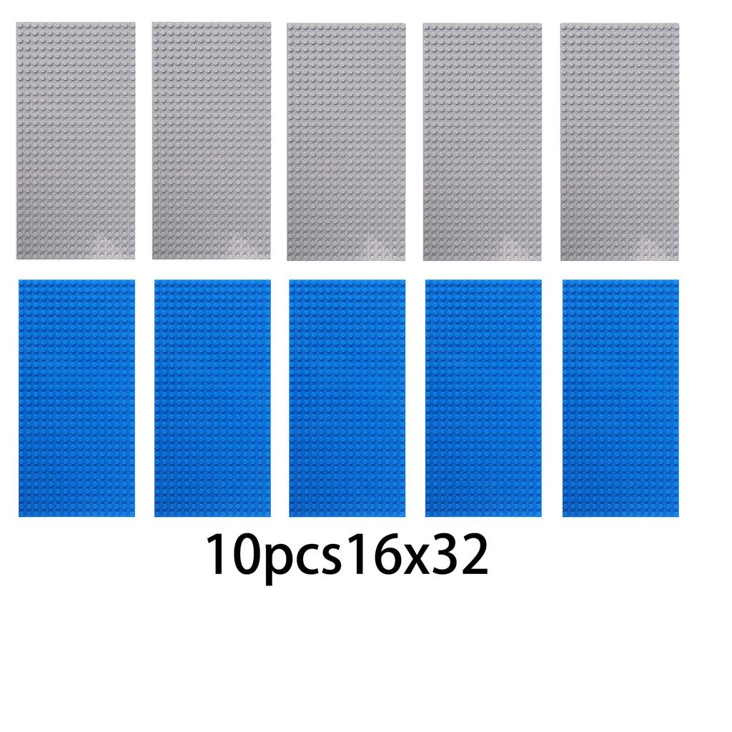Идеально подходят для игры и демонстрации построек из строительных блоков, эти 10 деталей с 16x32 отверстиями идеально подходят для травяных поверхностей.