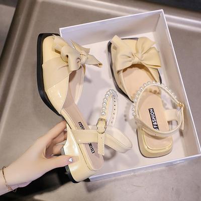 Большие однотонные сандалии с жемчугом для женщин 2024 года, летние новые однотонные пряжки, модные темпераментные банты, удобные женские туфли