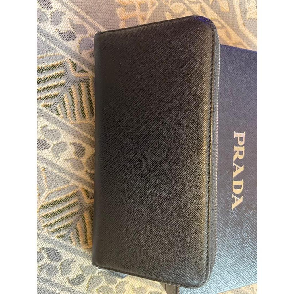 PRADA long wallet Saffiano round zipper guarantee card box included