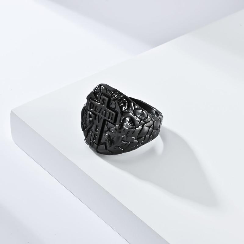 Men's Vintage Cross Titanium Steel Ring Bully Niche Design Stone Pattern Skull Jewellery Gold Rapper Wear Finger Ring