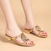 2025 новые сандалии со стразами женские шлепанцы на высоком каблуке летние на толстом каблуке хрустальные универсальные на среднем каблуке модные для улицы крутые шлепанцы
