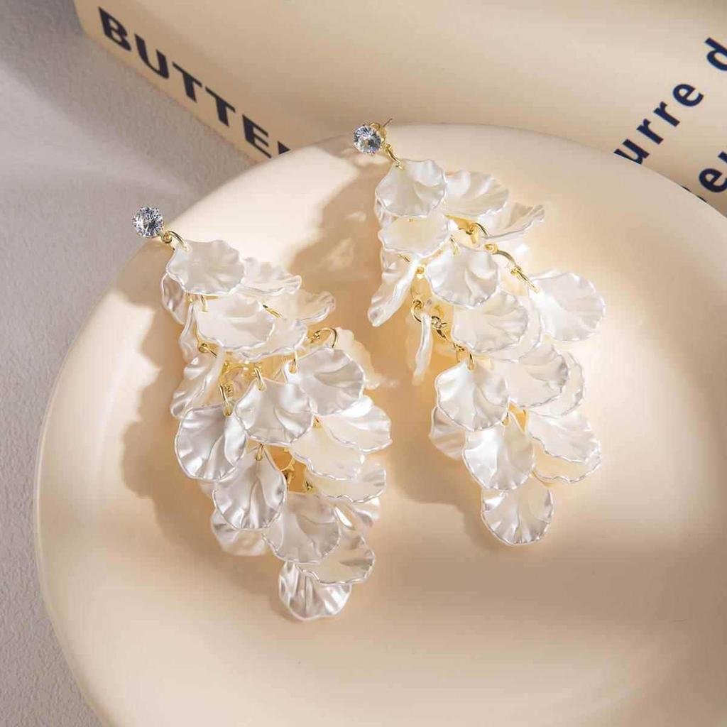 Циркон Акриловые Серьги-кисточки с листьями Модные серьги с чувством дизайна Индивидуальные серьги с темпераментом Женские серьги премиум-класса