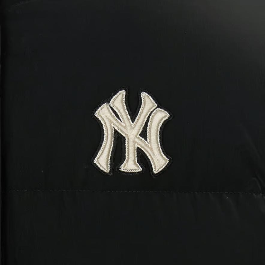 Новый пуховик MLB New York Yankees женский черный 3FDJB2146-50BKS
