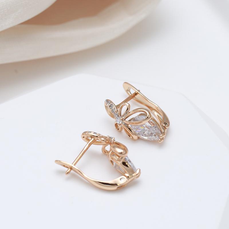 Модные женские серьги в стиле минимализм с бабочкой и полым синтетическим цирконием золотого цвета, элегантные свадебные украшения, необычные висячие серьги для девочек