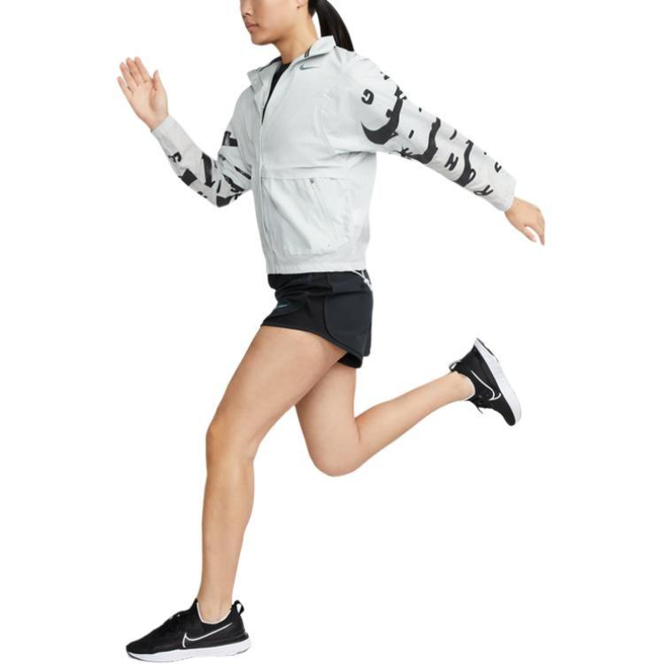 Nike Куртки Женские Светло-серебристый Стойка Умеренный Другое DX0326-034