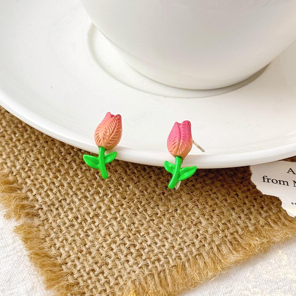 Light Luxury Exquisite Micro-inlaid Zircon Flower Earrings Elegant High-end Pearl Stud Earrings Niche Design Temperament Earrings