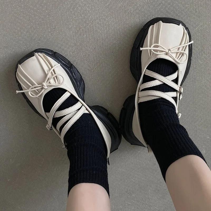 Модные осенние массивные женские спортивные туфли Модные кроссовки на платформе с мелким узором «бабочка» Женские повседневные туфли на плоской подошве Обувь Мэри Джейн для отдыха на природе