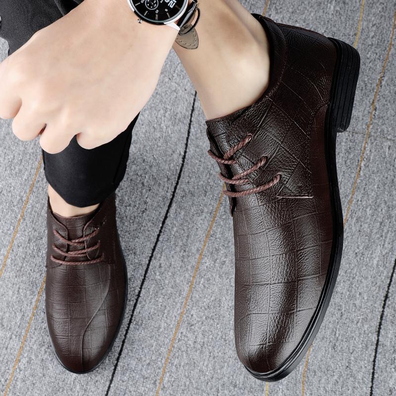 Men's Leather Shoes Light Breathable Leather Shoes Trendy Senior Business Lace Up Casual Soft-Soled Non-Slip Comfortable Shoes