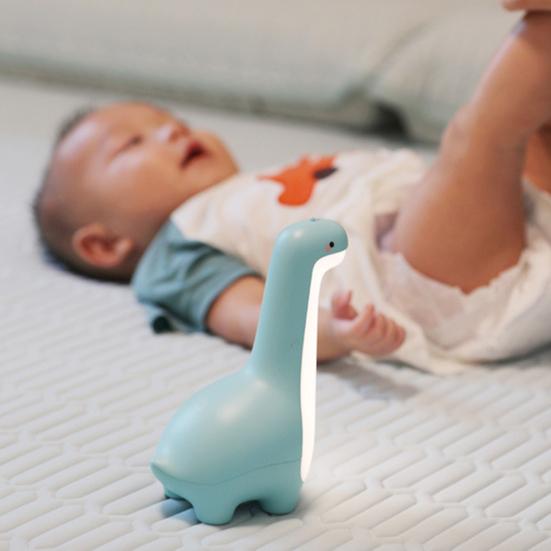 1 комплект лампы в виде динозавра, креативная светодиодная мерцающая форма, бесплатный очаровательный внешний вид, перезаряжаемая подсветка для защиты глаз