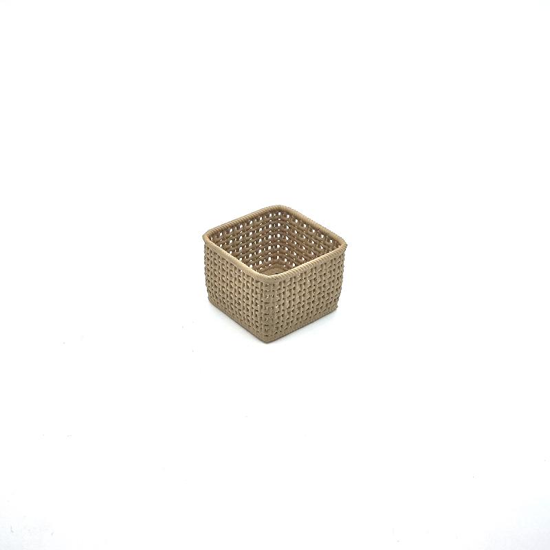 Handcrafted Miniature Dollhouse Basket Woven Storage Organizer for Scene Decoration and Display