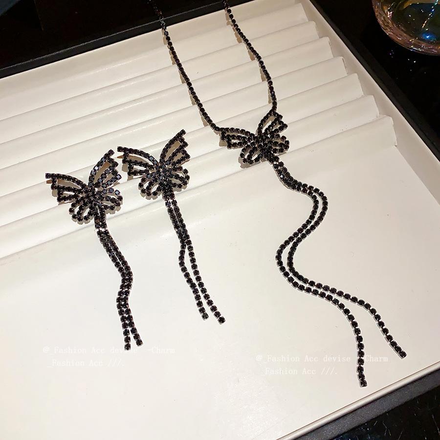 Silver Needle Diamond Butterfly Tassel Earrings New Fashion Simple Earrings Light Luxury High-end Earrings Women