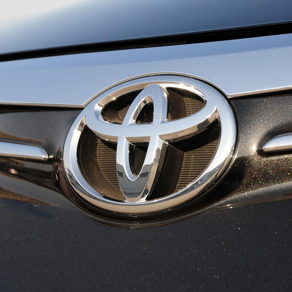 2026 New For Toyota Car Logo 3D For Toyota Car series Corolla Camry RAV4 Front Head Grill Hood Bonnet Emblem Rear Tail Bumper Tr