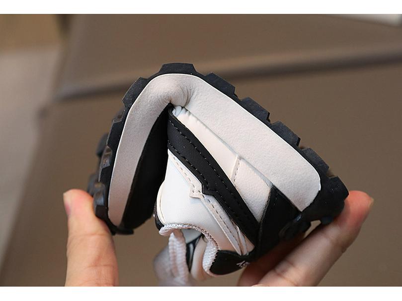 Детские кроссовки на мягкой подошве «Форрест Гамп»: Весенне-осенняя спортивная обувь для мальчиков и девочек