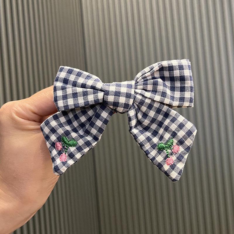 Вышитые заколки-бантики с вишнями для девочек - Академический стиль осени и зимы