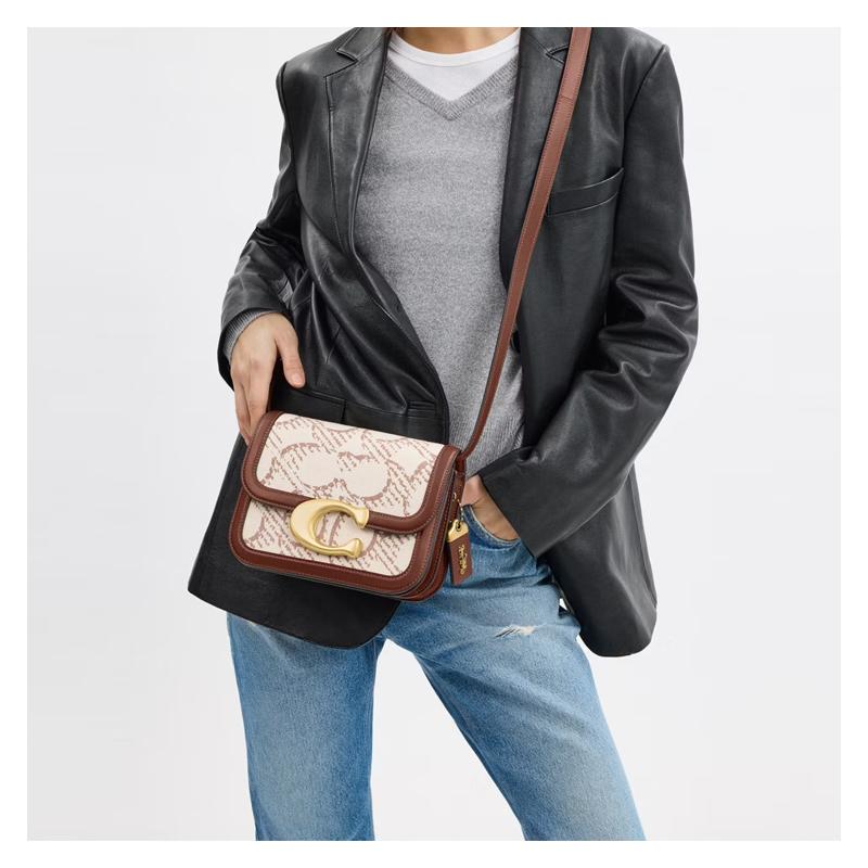 COACH IDOL 21 Metal Logo Chain Shoulder Strap Signature Canvas and Leather Shoulder Crossbody Handbag Small Women's Natural Color