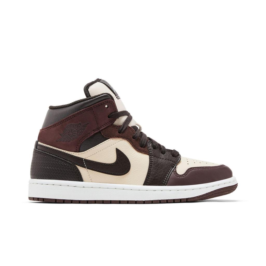 Air Jordan 1 Mid SE 'Paris YMCA' (Unisex) Velvet Brown / Earth / Sanddrift / Metallic Gold / Summit White Vintage Basketball Shoes FZ4359 200
