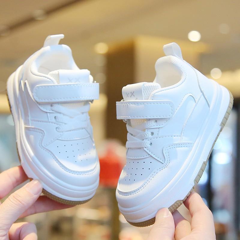 Kids White Sneakers Girls Boys Lightweight Non-Slip Soft Sole Casual Shoes With Velcro