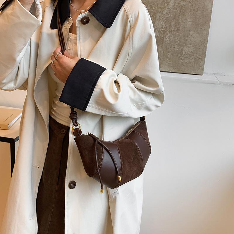 Ретро Матовая Женская Сумка Кроссбоди Круассан - Новая Мода 2025 Повседневная Нишевая Сумка на Плечо