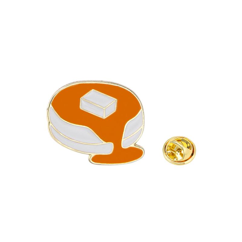 New food bread metal brooch personalized clothing accessories, cute brooch gourmet omelette brooch buckle