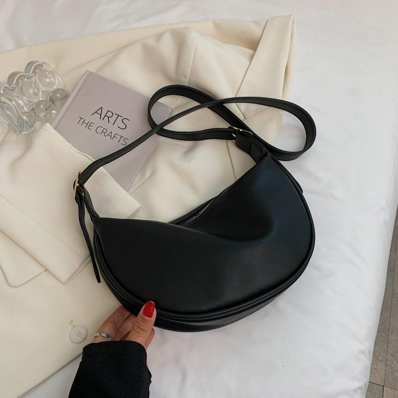 Женская сумка-полумесяц 2025 года с пельменями: Модный корейский дизайн, повседневная модная сумка-мессенджер